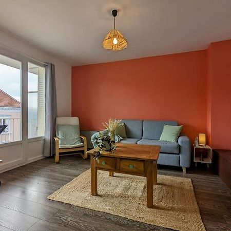The Place To Be, Parking Gratuit Roanne Exteriör bild